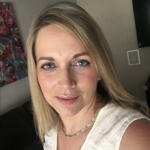 Meet your Posher, Lindsey